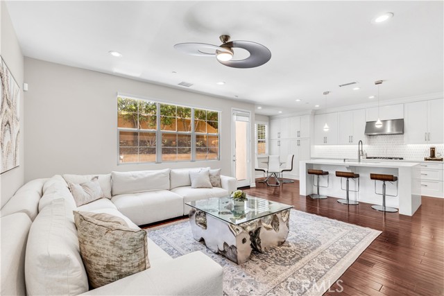 28181 Via Del Mar, San Juan Capistrano CA: https://media.crmls.org/medias/97205325-119b-44ed-bb2c-f2e40f09c91e.jpg