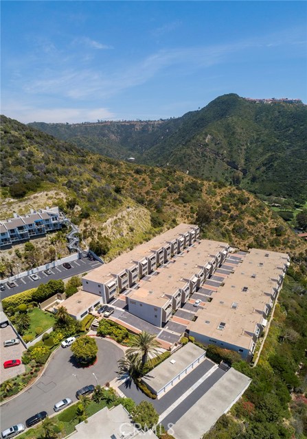 Detail Gallery Image 44 of 53 For 21771 Ocean Vista Dr #29,  Laguna Beach,  CA 92651 - 3 Beds | 3 Baths