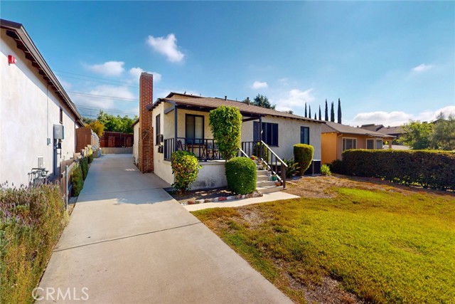 3357 Honolulu Avenue, La Crescenta CA: https://media.crmls.org/medias/9720f951-1d37-4033-bf2c-b0a6ad9c8195.jpg