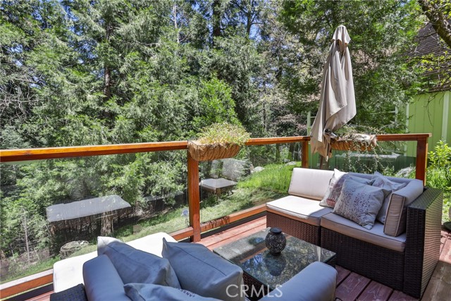 Detail Gallery Image 32 of 49 For 25214 Scenic View Dr, Crestline,  CA 92325 - 2 Beds | 2/1 Baths