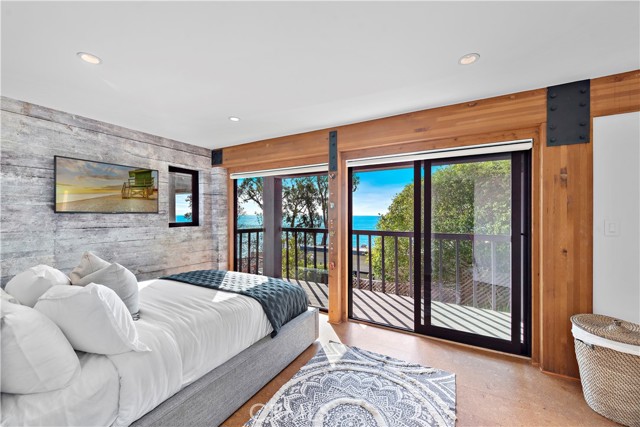 Detail Gallery Image 27 of 69 For 2623 Victoria Dr, Laguna Beach,  CA 92651 - 4 Beds | 3/1 Baths