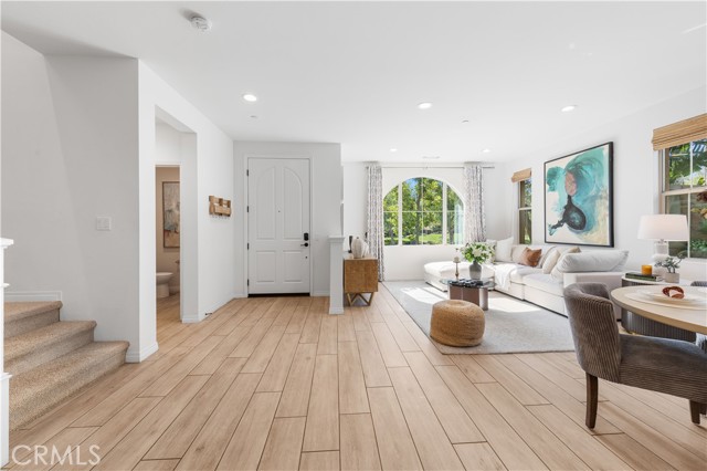Detail Gallery Image 6 of 46 For 72 Parkwood, Irvine,  CA 92620 - 3 Beds | 2/1 Baths