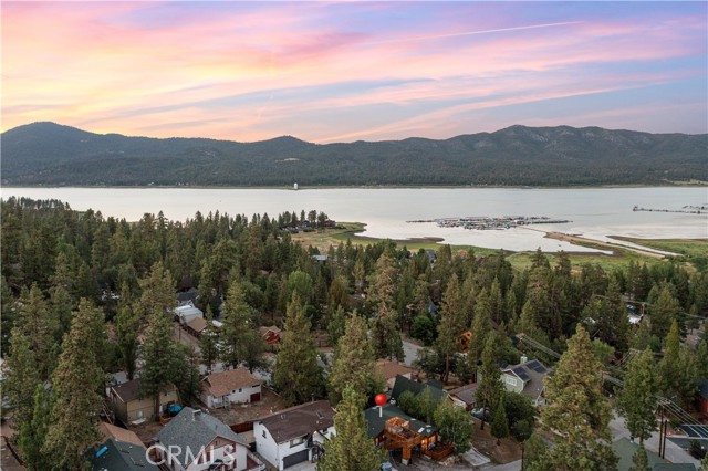 Detail Gallery Image 31 of 34 For 40356 Cliff Ln, Big Bear Lake,  CA 92315 - 2 Beds | 2 Baths