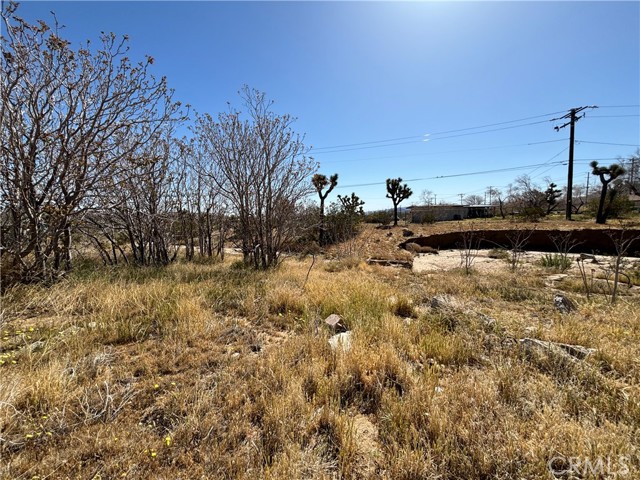 Detail Gallery Image 2 of 10 For 6453 Linda Lee Dr, Yucca Valley,  CA 92284 - – Beds | – Baths