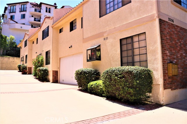 Detail Gallery Image 8 of 8 For 2006 Mathews Ave #B,  Redondo Beach,  CA 90278 - 3 Beds | 2/1 Baths