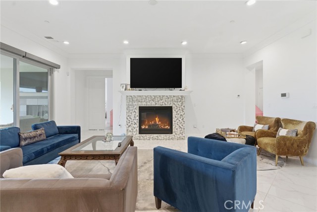 Detail Gallery Image 8 of 39 For 12309 Loden, Bakersfield,  CA 93311 - 4 Beds | 3 Baths