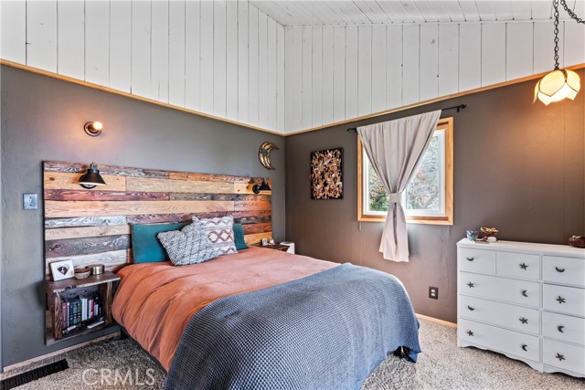 Detail Gallery Image 15 of 41 For 2435 Spring Oak Dr, Running Springs,  CA 92382 - 3 Beds | 2 Baths