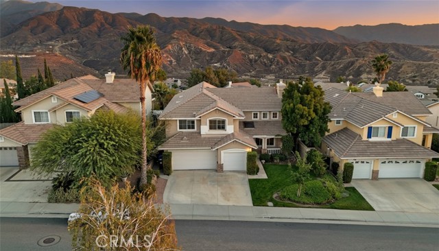 Detail Gallery Image 42 of 46 For 14218 Yellowstone Ln, Canyon Country,  CA 91387 - 6 Beds | 4 Baths