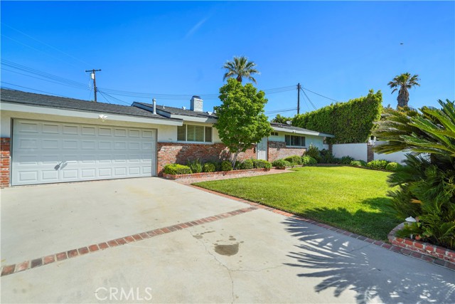 Detail Gallery Image 3 of 41 For 16433 Romar St, Granada Hills,  CA 91343 - 3 Beds | 3 Baths