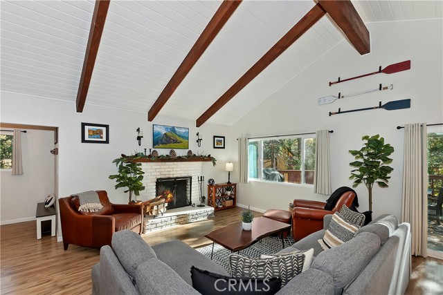 Detail Gallery Image 3 of 53 For 26625 Pinehurst Dr, Lake Arrowhead,  CA 92352 - 4 Beds | 3 Baths