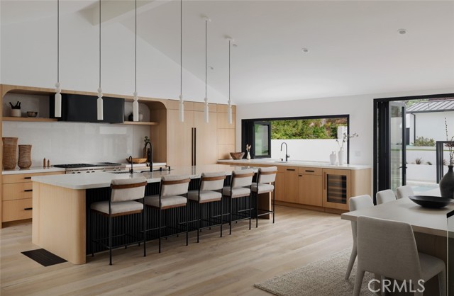 Detail Gallery Image 9 of 72 For 919 Sandcastle R, Corona Del Mar,  CA 92625 - 5 Beds | 4 Baths