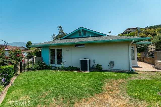 Detail Gallery Image 36 of 38 For 2251 El Arbolita Dr, Glendale,  CA 91208 - 2 Beds | 2 Baths