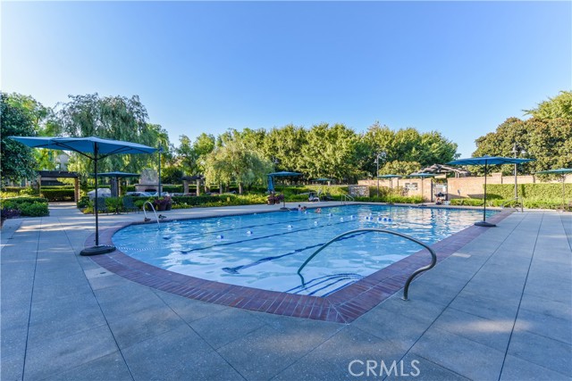 80 Great, Irvine CA: https://media.crmls.org/medias/9726e084-3623-4cf8-b6c3-158e8e8f3772.jpg