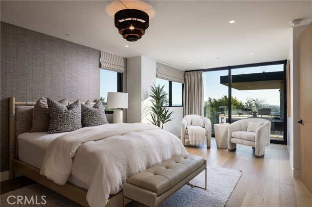 2304 Cliff, Newport Beach CA: https://media.crmls.org/medias/97272de4-0cbd-4622-bd9b-0c673975f52d.jpg