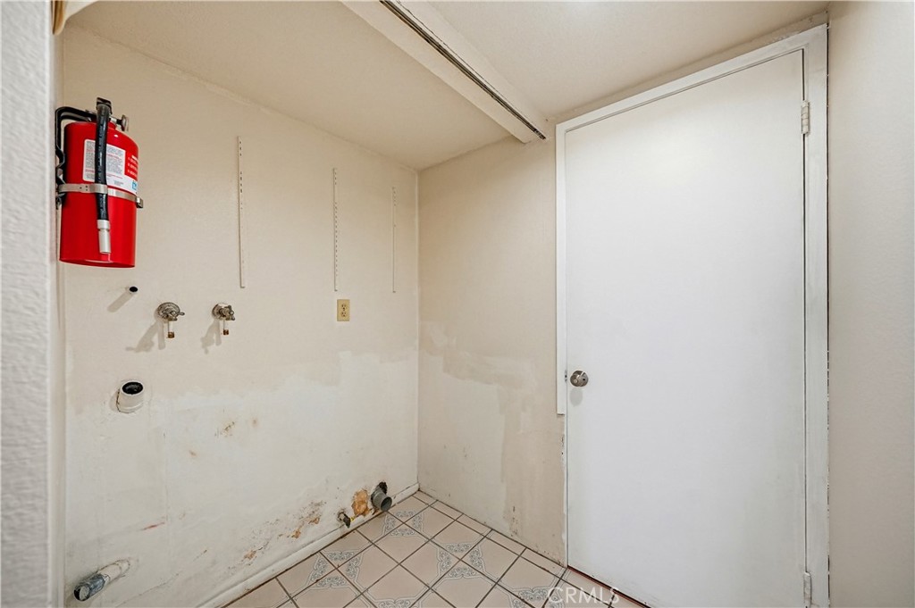 https://media.crmls.org/medias/97276261-7fb5-4900-ad31-2f0cae0d3152.jpg?preset=X-Large