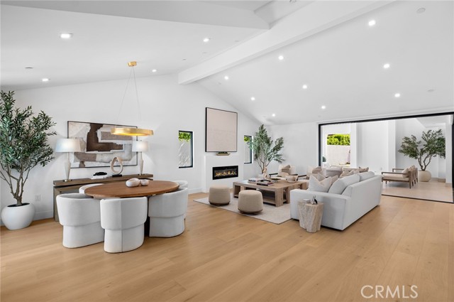 Detail Gallery Image 5 of 35 For 281 Santo Tomas Ave, Costa Mesa,  CA 92627 - 4 Beds | 4/1 Baths