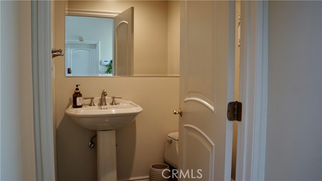 Detail Gallery Image 23 of 32 For 925 Sherlock Dr, Burbank,  CA 91501 - 3 Beds | 3 Baths