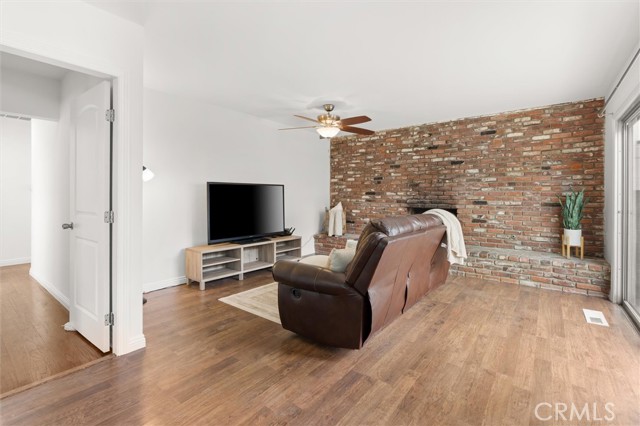 Detail Gallery Image 14 of 44 For 243 S Hanford, San Pedro,  CA 90732 - 3 Beds | 2 Baths