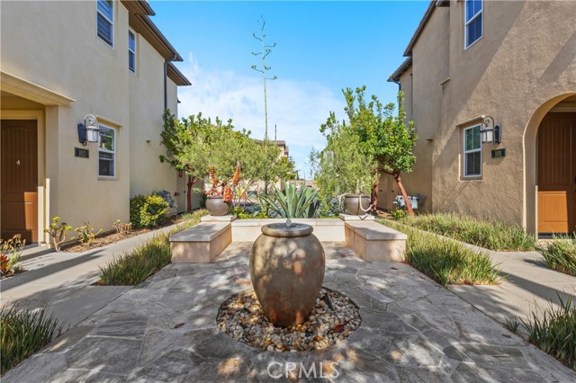 17557 Newland Street, Huntington Beach CA: https://media.crmls.org/medias/9729e128-2c01-48c8-966d-dce730b18d34.jpg