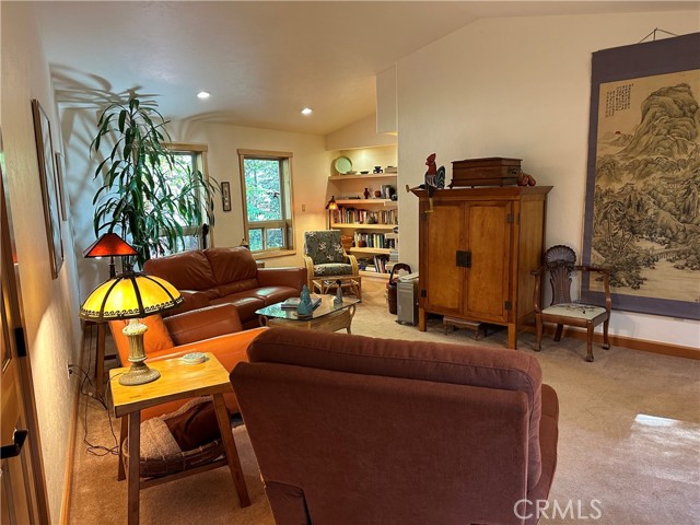 Detail Gallery Image 20 of 54 For 2101 Davis Place Rd, Mount Shasta,  CA 96067 - 4 Beds | 2/1 Baths