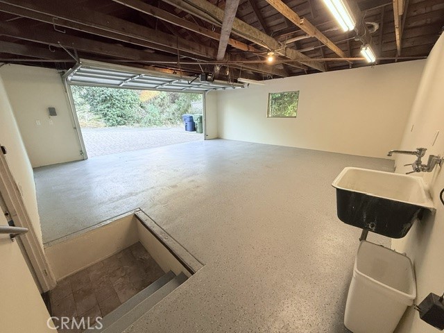https://media.crmls.org/medias/972aef9f-5a04-4345-a6f5-8b313fc61602.jpg?preset=X-Large