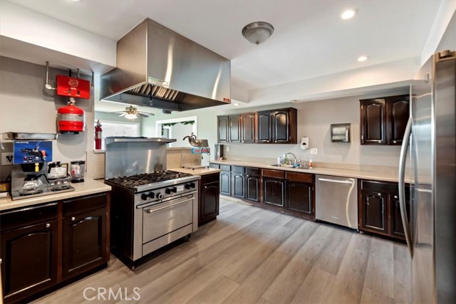 Detail Gallery Image 38 of 47 For 4901 Green River #181,  Corona,  CA 92880 - 3 Beds | 2 Baths