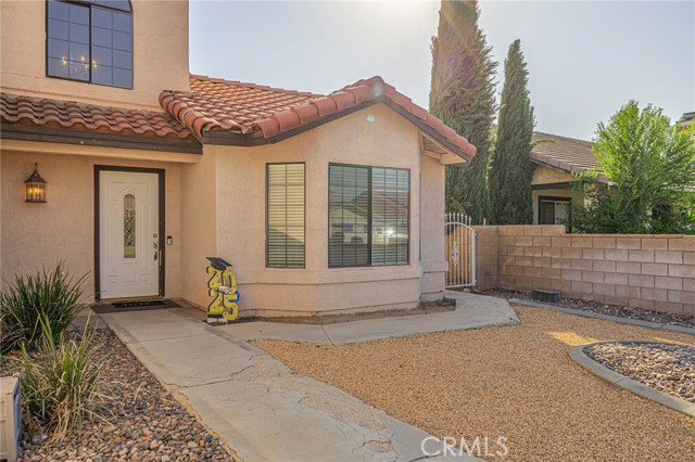 13290 Riverview Drive, Victorville CA: https://media.crmls.org/medias/972b9b86-98ba-4f86-85df-9386944a3668.jpg