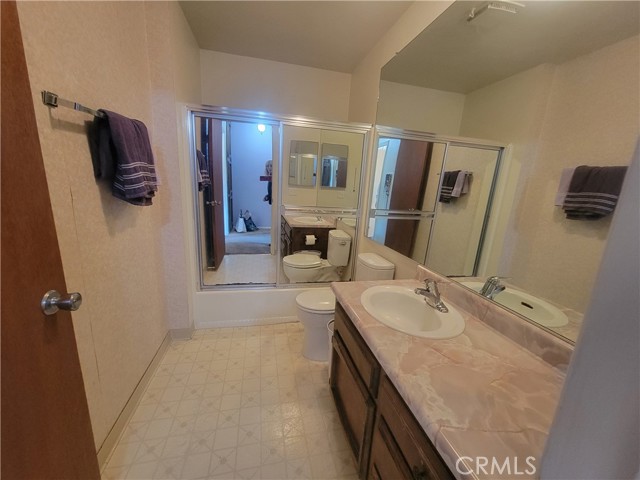 Image 18 of 22 For 676 12th Street 21