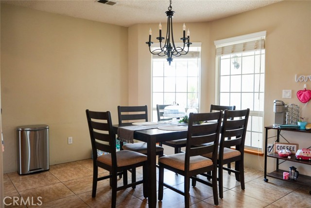 Detail Gallery Image 6 of 30 For 10910 Mohican, Bakersfield,  CA 93312 - 3 Beds | 2 Baths