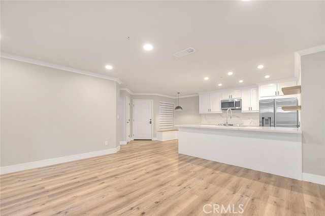 Detail Gallery Image 4 of 57 For 2040 Las Colinas Cir #104,  Corona,  CA 92879 - 2 Beds | 2 Baths