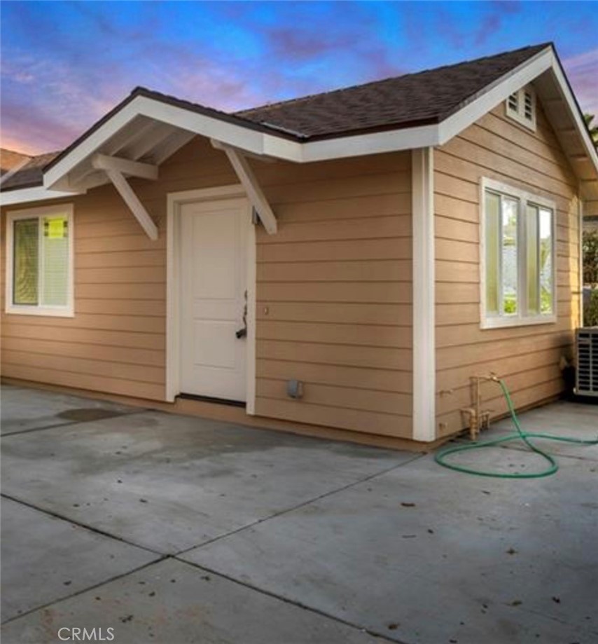940 Gonzales #B