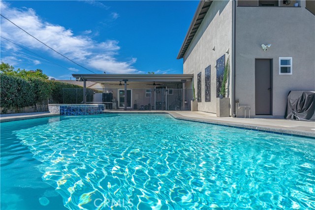 Image 48 of 65 For 824 Dune  