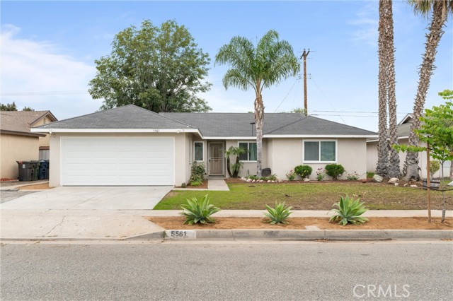 Detail Gallery Image 1 of 23 For 5561 Spa Dr, Huntington Beach,  CA 92647 - 4 Beds | 2 Baths