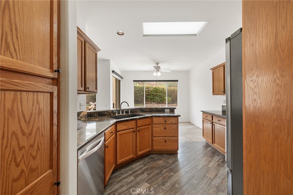 MLS #OC25096888 img 16