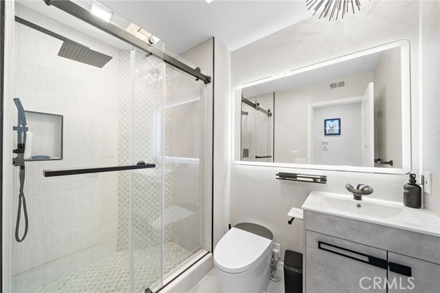 Detail Gallery Image 12 of 56 For 7135 Ashley Dr, Huntington Beach,  CA 92648 - 5 Beds | 3 Baths