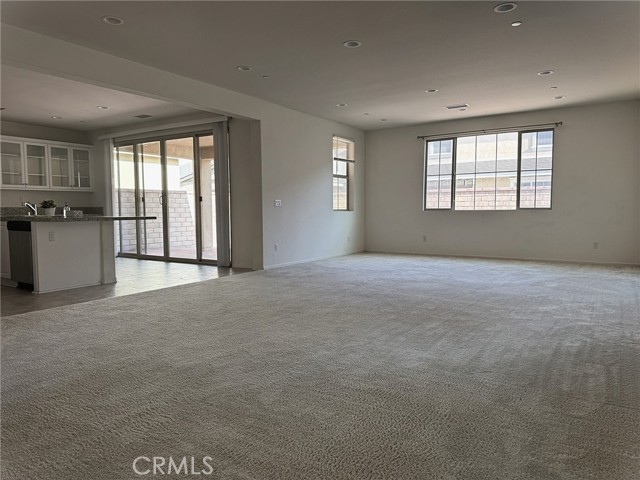3210 E Rutherford Drive, Ontario CA: https://media.crmls.org/medias/972ea75b-4145-47b2-81e3-89634992ccb0.jpg