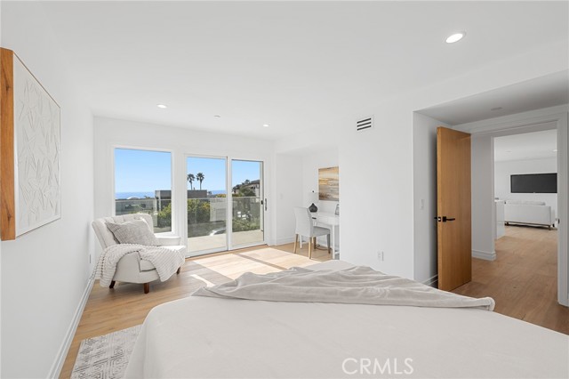 Detail Gallery Image 27 of 53 For 723 Balboa Ave, Laguna Beach,  CA 92651 - 4 Beds | 4/1 Baths