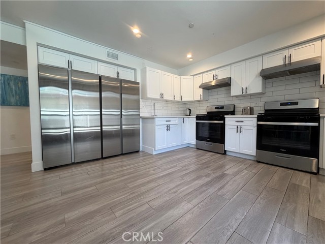 Detail Gallery Image 4 of 10 For 5654 La Mirada Ave, Los Angeles,  CA 90038 - 7 Beds | 7 Baths