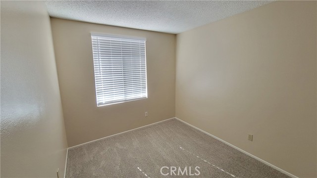 Detail Gallery Image 28 of 33 For 17294 Walnut Ave, Fontana,  CA 92336 - 3 Beds | 2/1 Baths