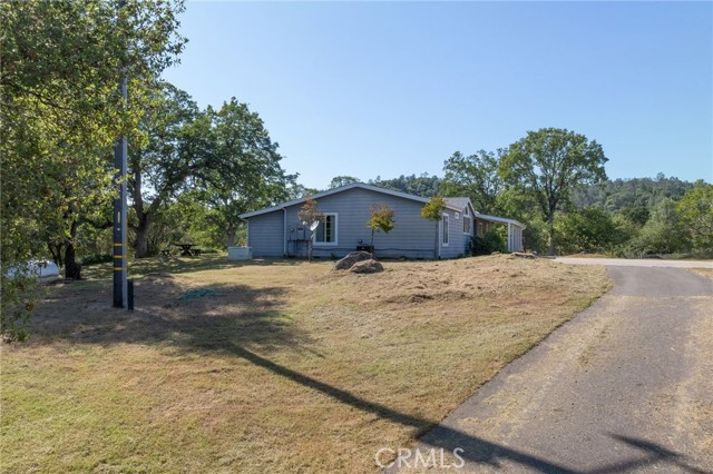 4372 Woodview Lane, Mariposa CA: https://media.crmls.org/medias/9731c4ee-93b2-45c5-a52b-28ff1a2b69d4.jpg