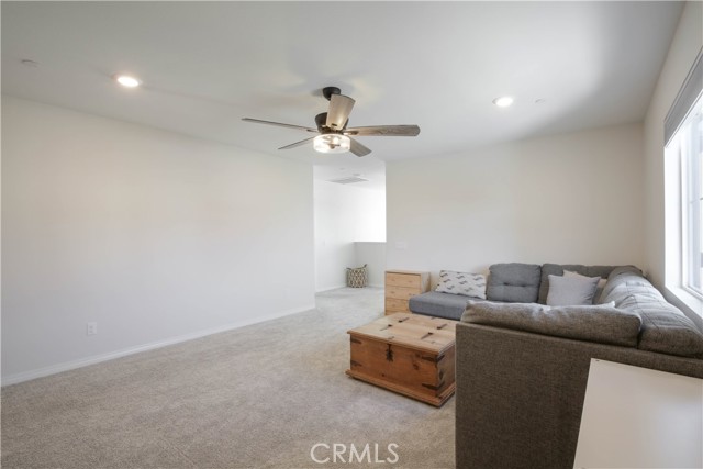 33060 Toledo Bend Court, Winchester CA: https://media.crmls.org/medias/9731ceb9-189f-4f38-bcb7-655dd6f2acaa.jpg