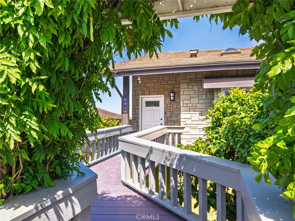 MLS #SB25242820 image #1