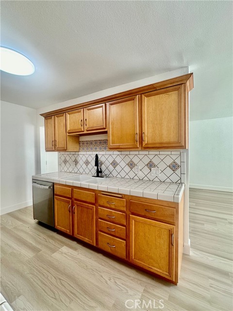 Detail Gallery Image 5 of 19 For 1750 Camino Palmero St #232,  Los Angeles,  CA 90046 - 1 Beds | 1 Baths