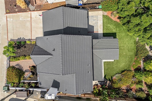 1324 Darwin Drive, Oceanside CA: https://media.crmls.org/medias/97350912-ecf1-4415-9b78-7554439d8b03.jpg