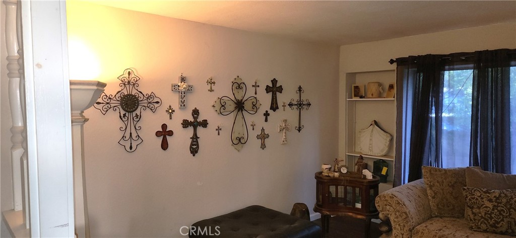 https://media.crmls.org/medias/97351ab4-824b-4518-a6b8-4cab66caea82.jpg?preset=X-Large