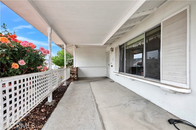Detail Gallery Image 6 of 23 For 1520 Sandlewood Dr, Hemet,  CA 92543 - 2 Beds | 2 Baths