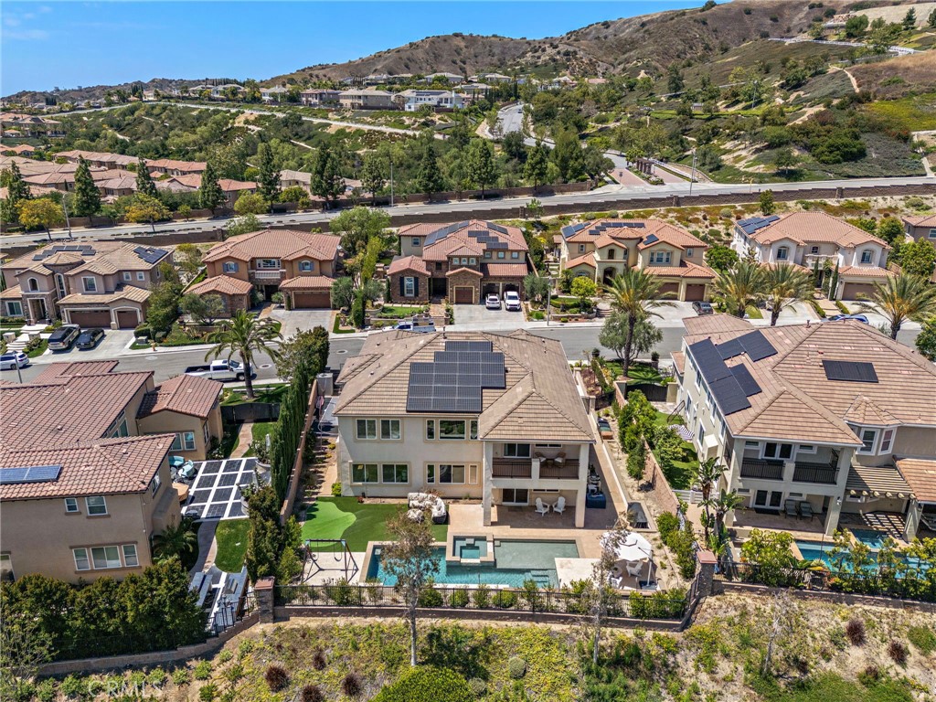 https://media.crmls.org/medias/97380da3-95f9-4625-99f7-a43d4e1ac069.jpg?preset=X-Large