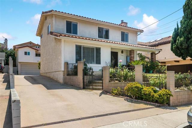 1720 Harriman Lane, Redondo Beach, California 90278, 4 Bedrooms Bedrooms, ,1 BathroomBathrooms,Residential,Sold,Harriman,SB16111927