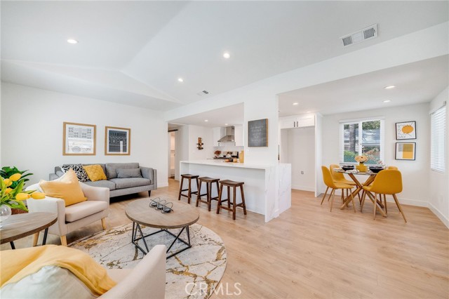 10535 Langmuir Avenue photo 2
