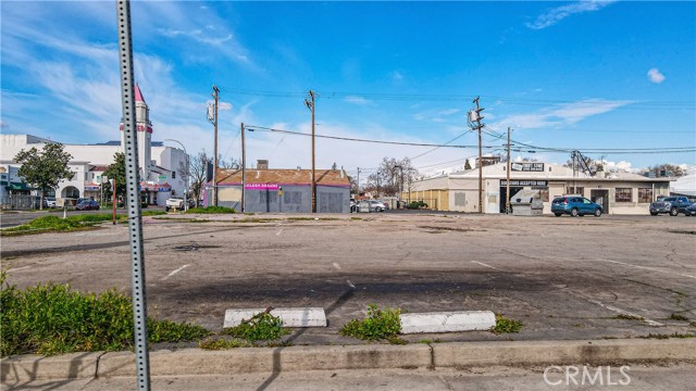 1616 Martin Luther King Jr Way, Merced, California 95340, ,Commercial Lease,For Rent,1616 Martin Luther King Jr Way,CRMC24045105